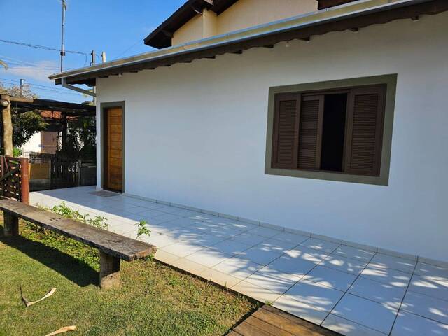 #CA0034 - Casa para Venda em Caraguatatuba - SP