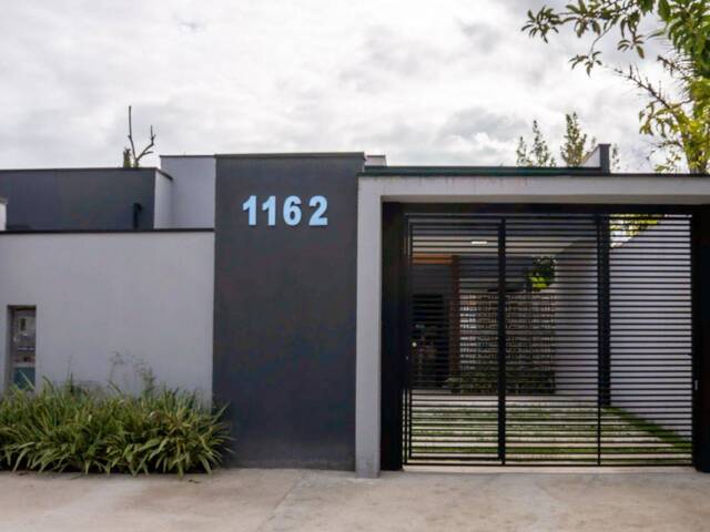 Venda em Jardim Gaivotas - Caraguatatuba