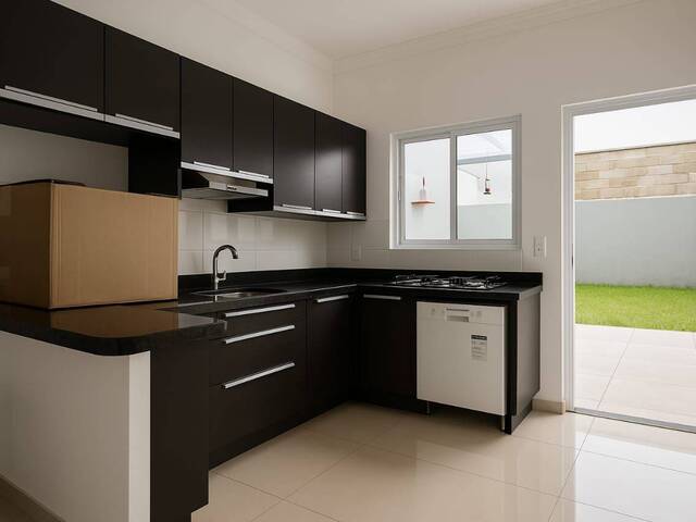 Casa para Venda em Caraguatatuba - 4