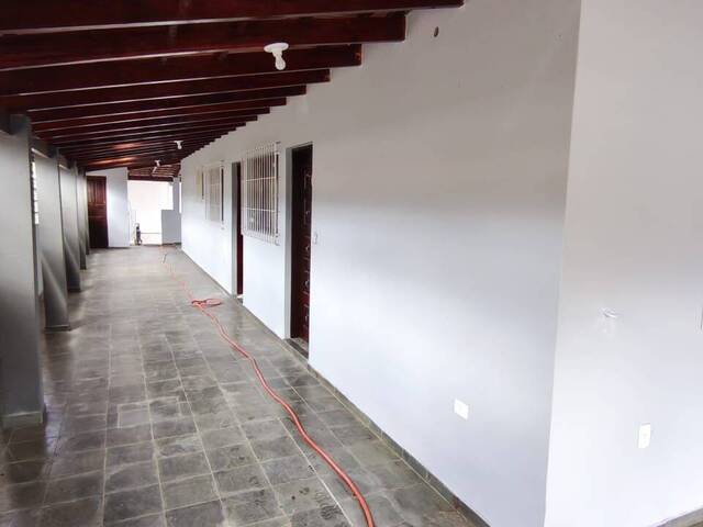 Casa para Venda em Caraguatatuba - 5