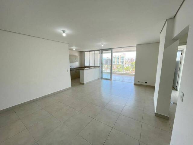 Apartamento para Venda em Caraguatatuba - 4