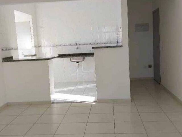 Apartamento para Locação em Caraguatatuba - 4
