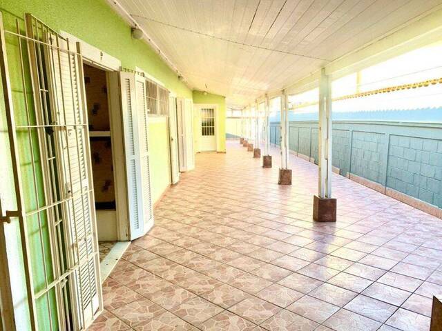 Casa para Venda em Caraguatatuba - 5