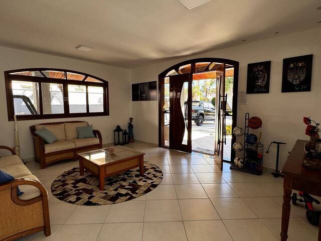 Sobrado para Venda em Caraguatatuba - 5