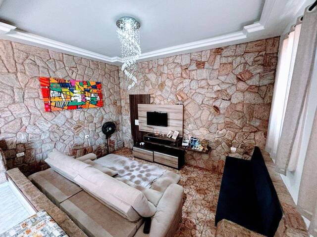 Sobrado para Venda em Caraguatatuba - 5