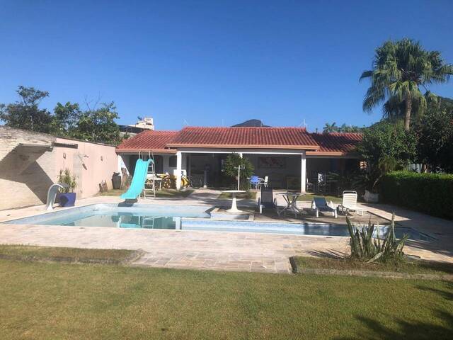 #SO0029 - Sobrado para Venda em Caraguatatuba - SP