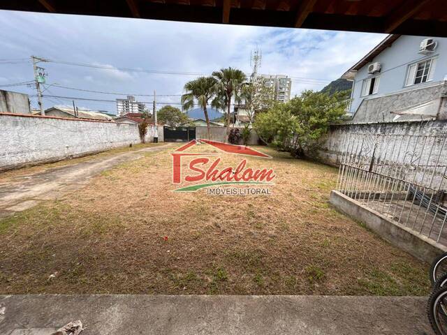 Casa para Venda em Caraguatatuba - 2