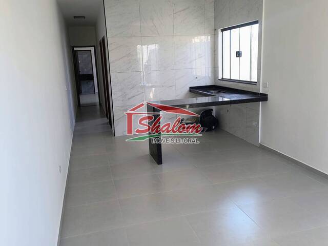 #241 - Casa para Venda em Caraguatatuba - SP