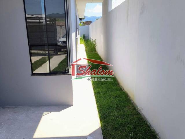 #241 - Casa para Venda em Caraguatatuba - SP