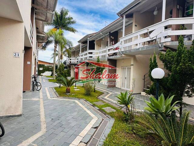 Casa para Venda em Caraguatatuba - 2