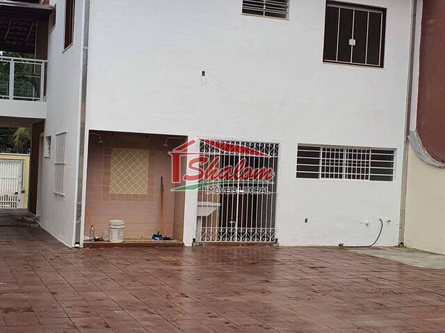Casa para Venda em Caraguatatuba - 2