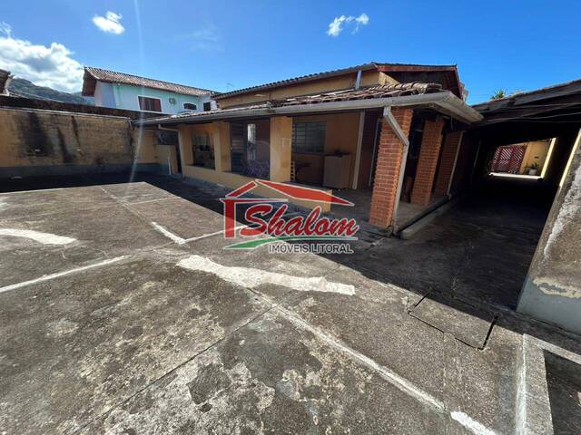 Casa para Venda em Caraguatatuba - 2