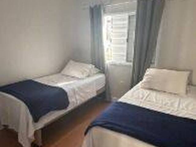 Sobrado para Venda em Caraguatatuba - 4