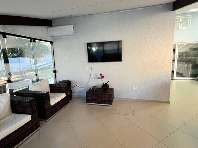 Casa para Venda em Caraguatatuba - 4