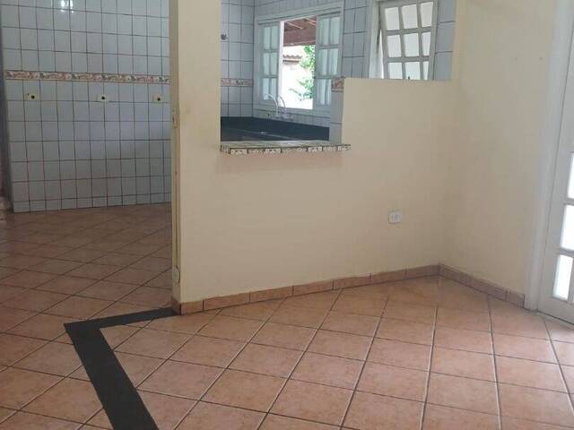 Casa para Venda em Caraguatatuba - 4