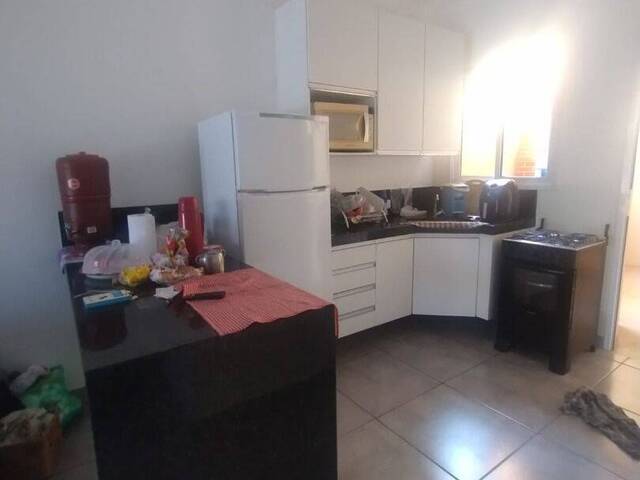 Sobrado para Venda em Caraguatatuba - 4