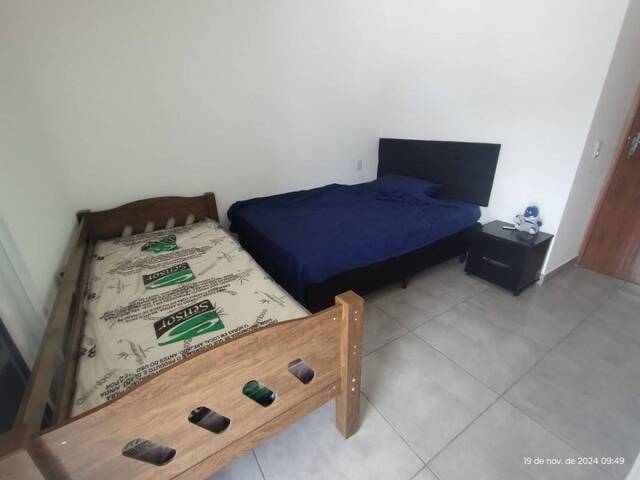 Sobrado para Venda em Caraguatatuba - 5