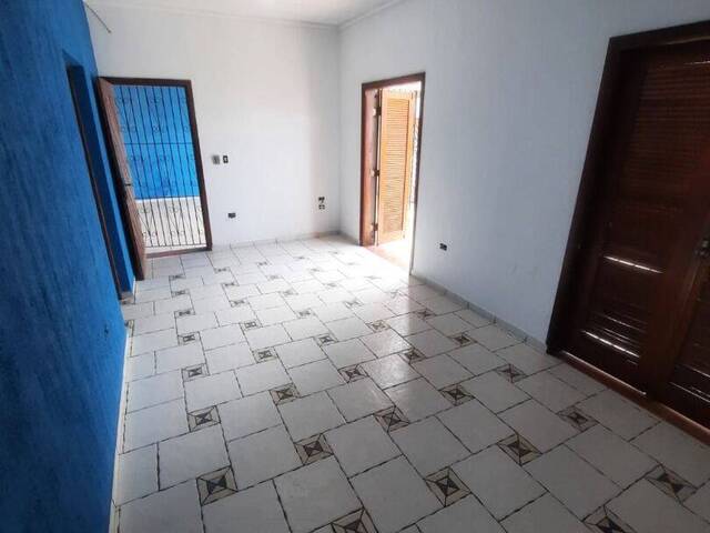 Casa para Venda em Caraguatatuba - 4