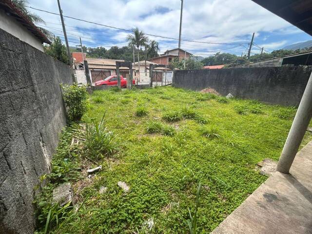 Casa para Venda em Caraguatatuba - 5