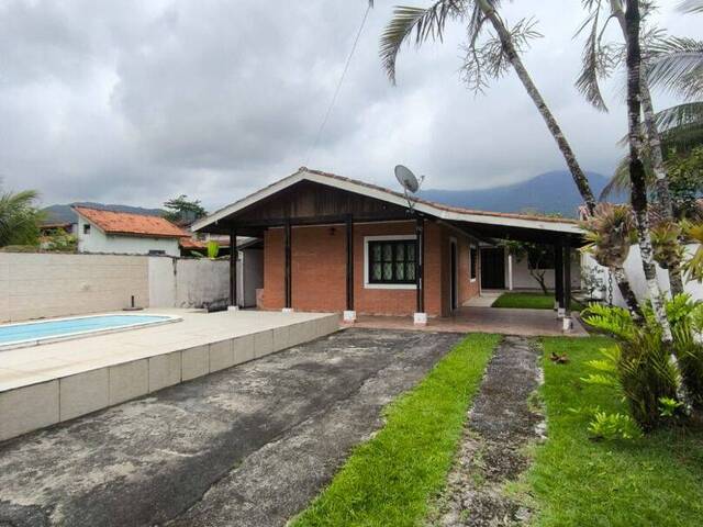 #CA0081 - Casa para Venda em Caraguatatuba - SP