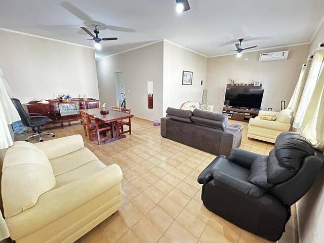 Casa para Venda em Caraguatatuba - 5