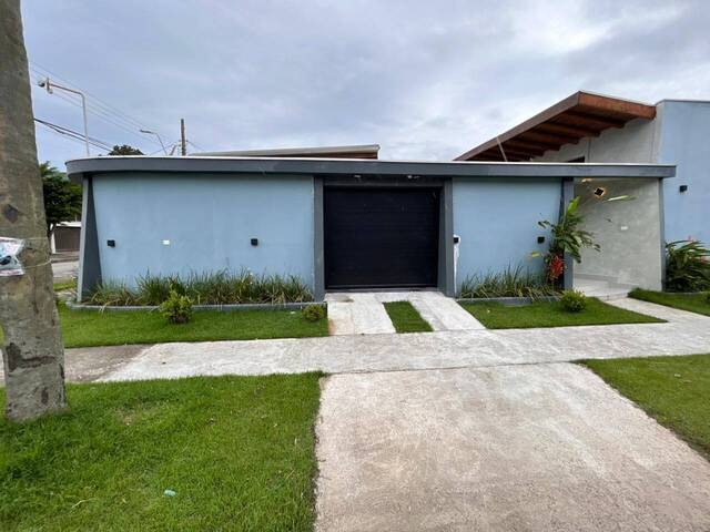 #CA0083 - Casa para Venda em Caraguatatuba - SP