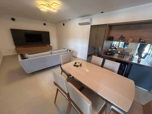 Casa para Venda em Caraguatatuba - 5