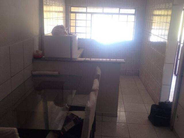 Sobrado para Venda em Caraguatatuba - 4