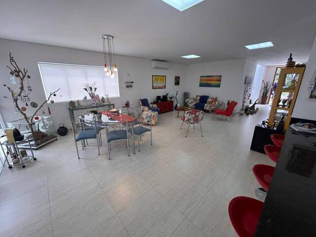 #SO0043 - Sobrado para Venda em Caraguatatuba - SP