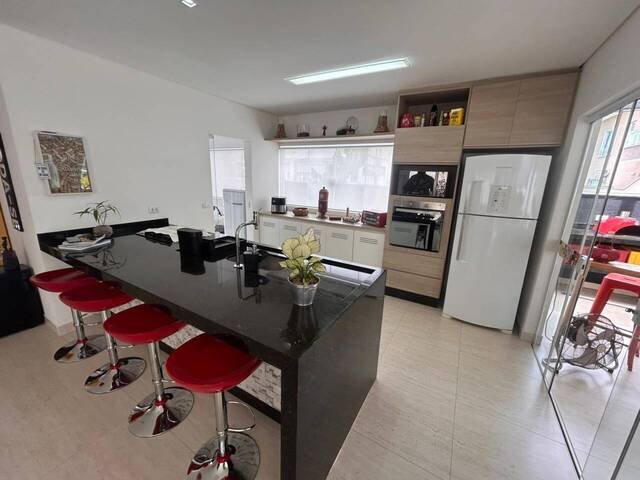 Sobrado para Venda em Caraguatatuba - 4