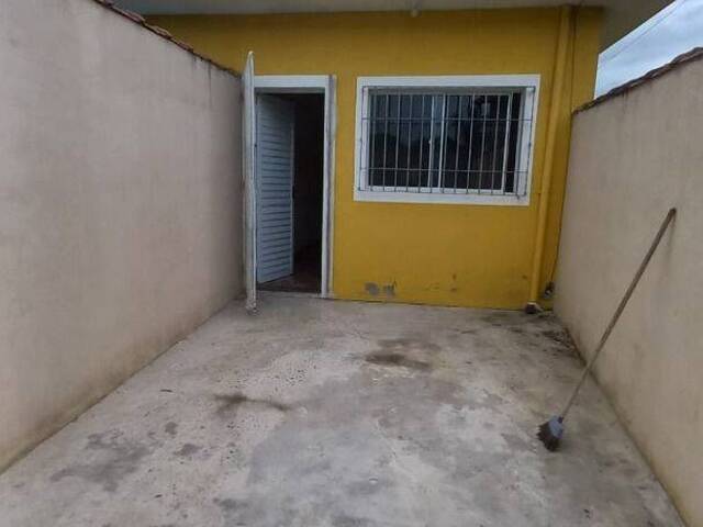 #CA0090 - Casa para Locação em Caraguatatuba - SP