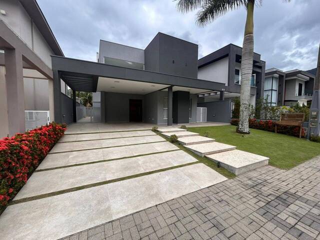 #SO0044 - Sobrado para Locação em Caraguatatuba - SP