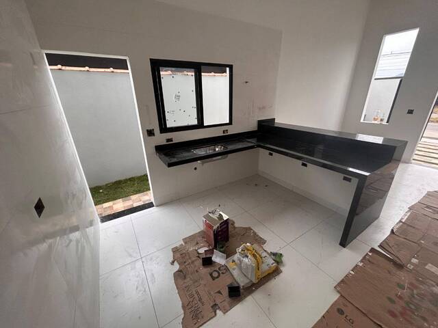 Casa para Venda em Caraguatatuba - 5