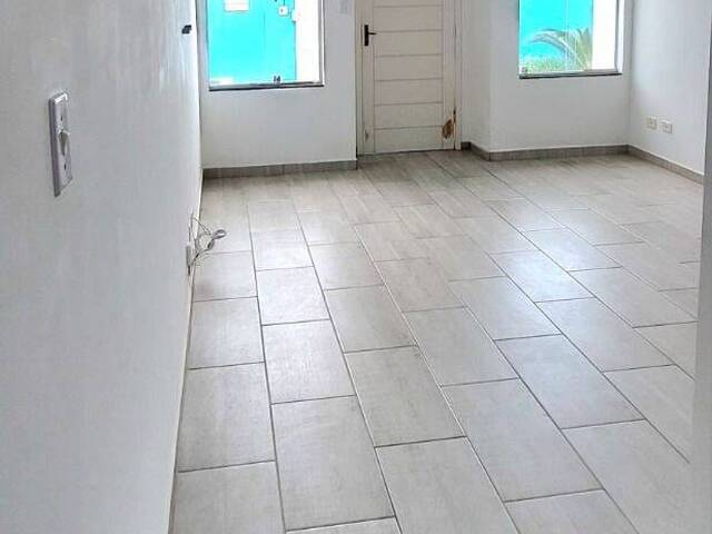 Sobrado para Venda em Caraguatatuba - 4