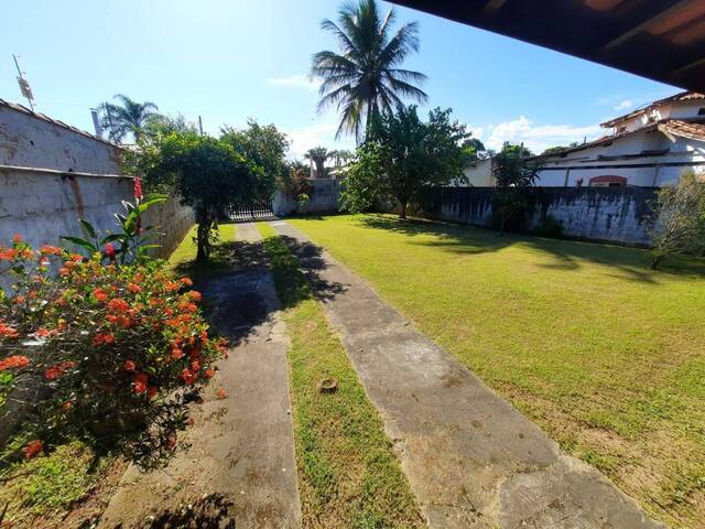 Casa para Venda em Caraguatatuba - 2