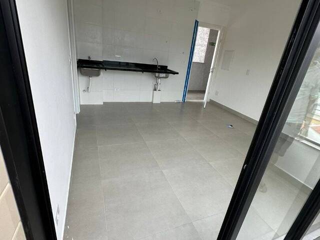 Apartamento para Venda em Caraguatatuba - 5