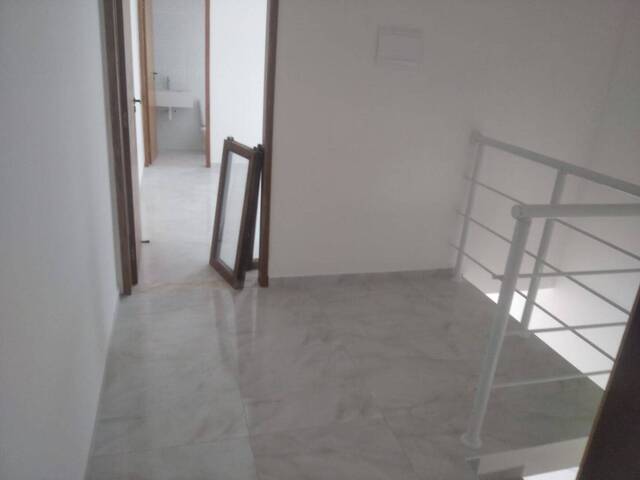 Sobrado para Venda em Caraguatatuba - 5