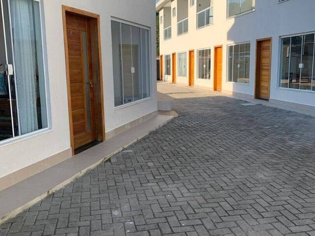 #SO0011 - Sobrado para Venda em Caraguatatuba - SP