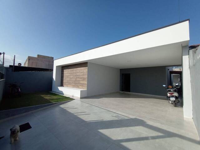 #CA0024 - Casa para Venda em Caraguatatuba - SP