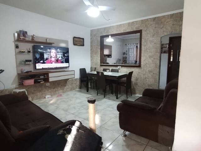 Sobrado para Venda em Caraguatatuba - 4