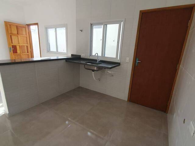 #CA0028 - Casa para Venda em Caraguatatuba - SP