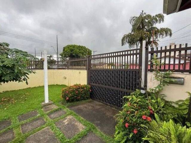 #CA0029 - Casa para Venda em Caraguatatuba - SP