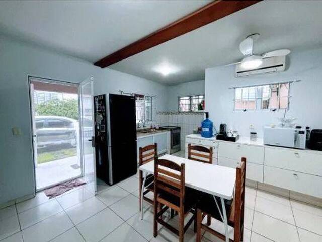 Casa para Venda em Caraguatatuba - 5