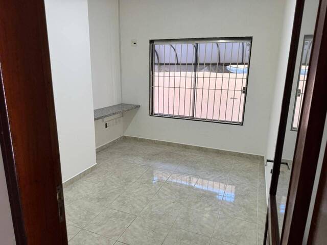 #PR0001 - Prédio comercial para Locação em Caraguatatuba - SP